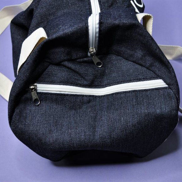 NWOT Private Party "Will Workout for Cupcakes" Denim Gym Bag - Picture 5 of 10